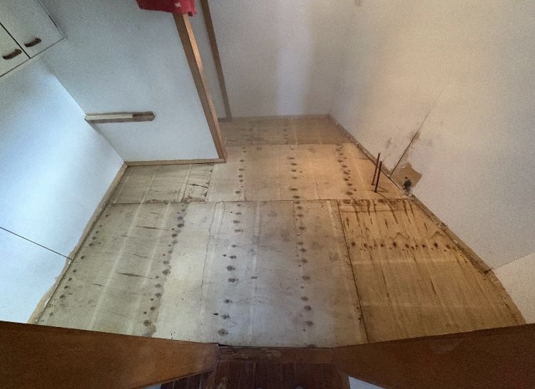 Laundry Floor — After